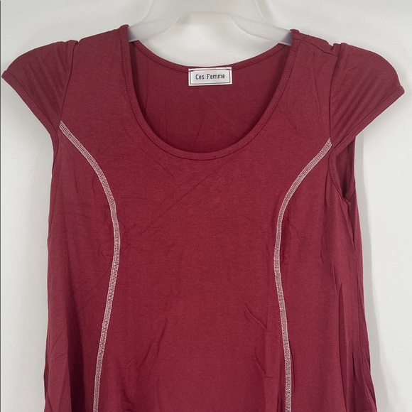 Rust Red Short Sleeve Top with White Lace Detailing - Picture 4 of 7